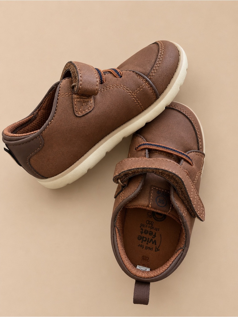 Stride Rite Made2Play White Feet Toddler Shoes Brown Size 8